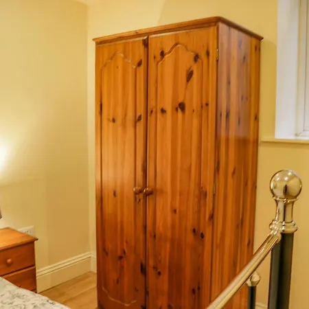 דירה 6 וויטבי